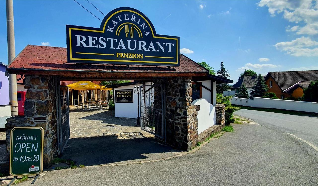 Katerina Restaurant A Penzion Rozvadov Buitenkant foto